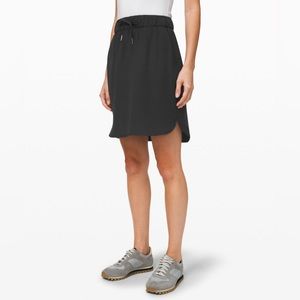 LULULEMON ON THE FLY SKIRT *WOVEN